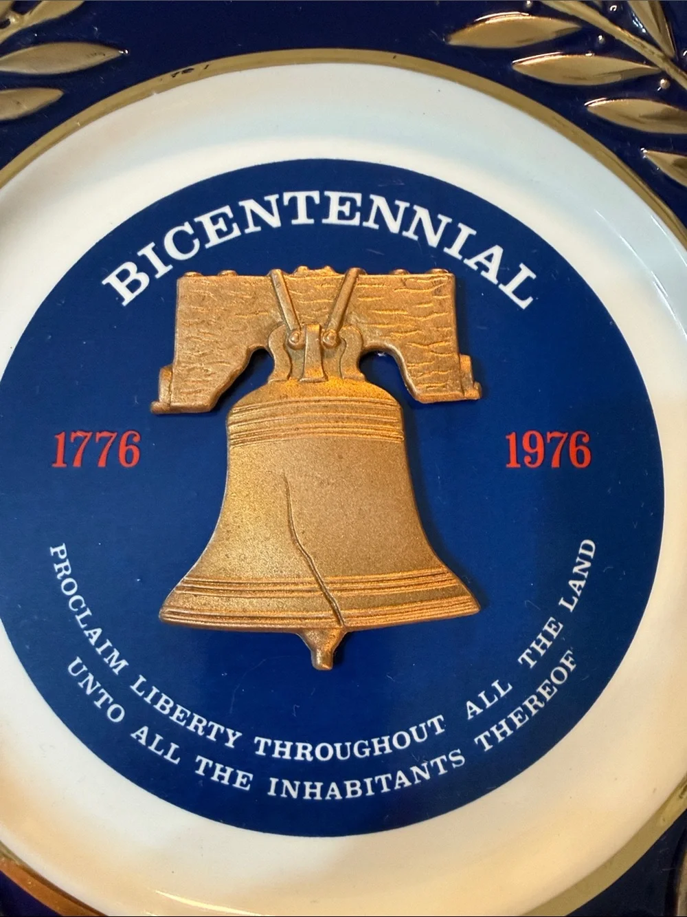 Vintage TST 1776-1976 US Bicentennial Liberty Bell Commemorative Plate GUC